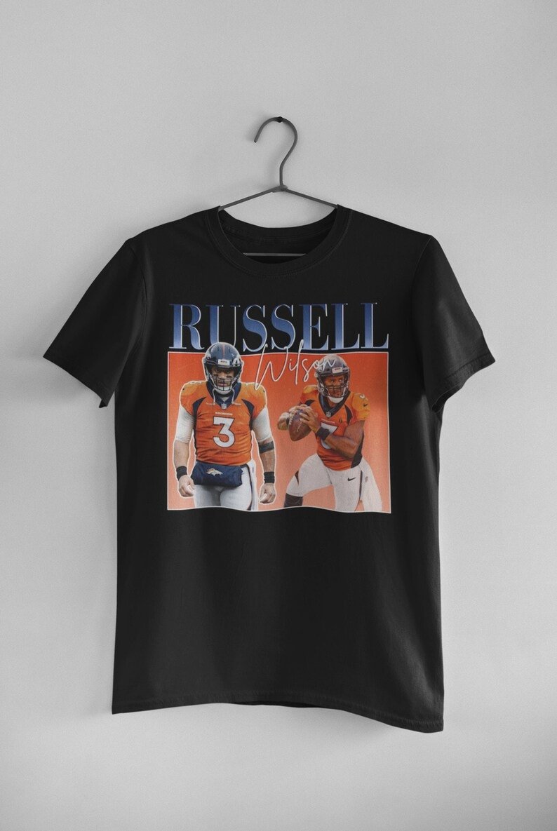 Russell Wilson - Unisex t-shirt - Modern Vintage Apparel